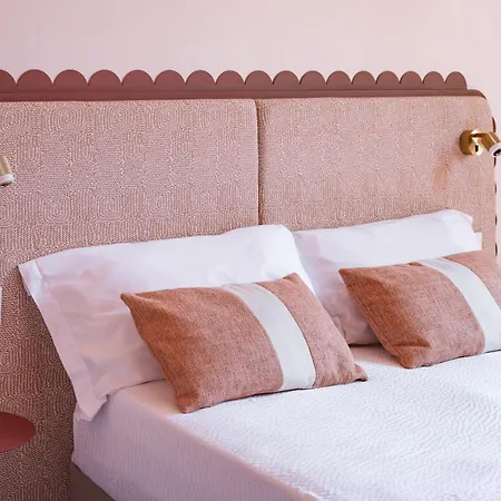 Louvia Otel Menton