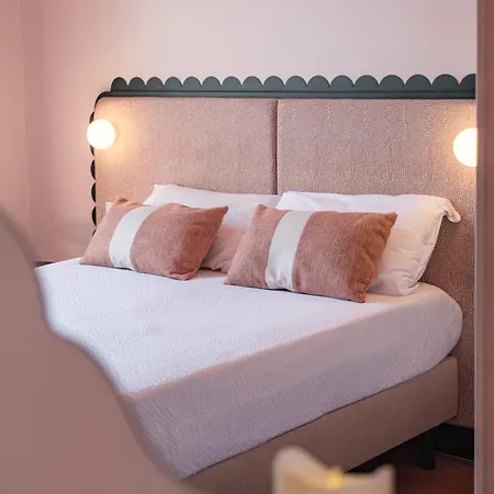 Otel Louvia 2*